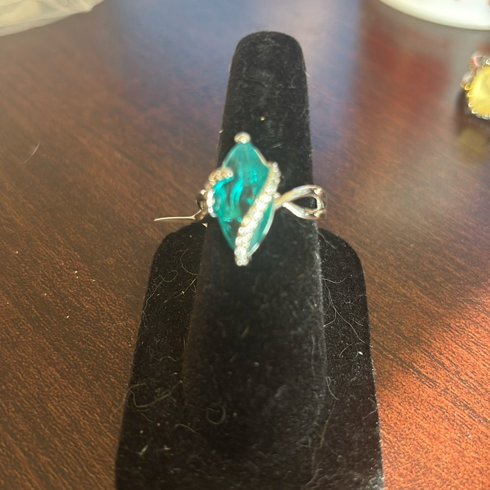 Silver and aquamarine ring. Size 6